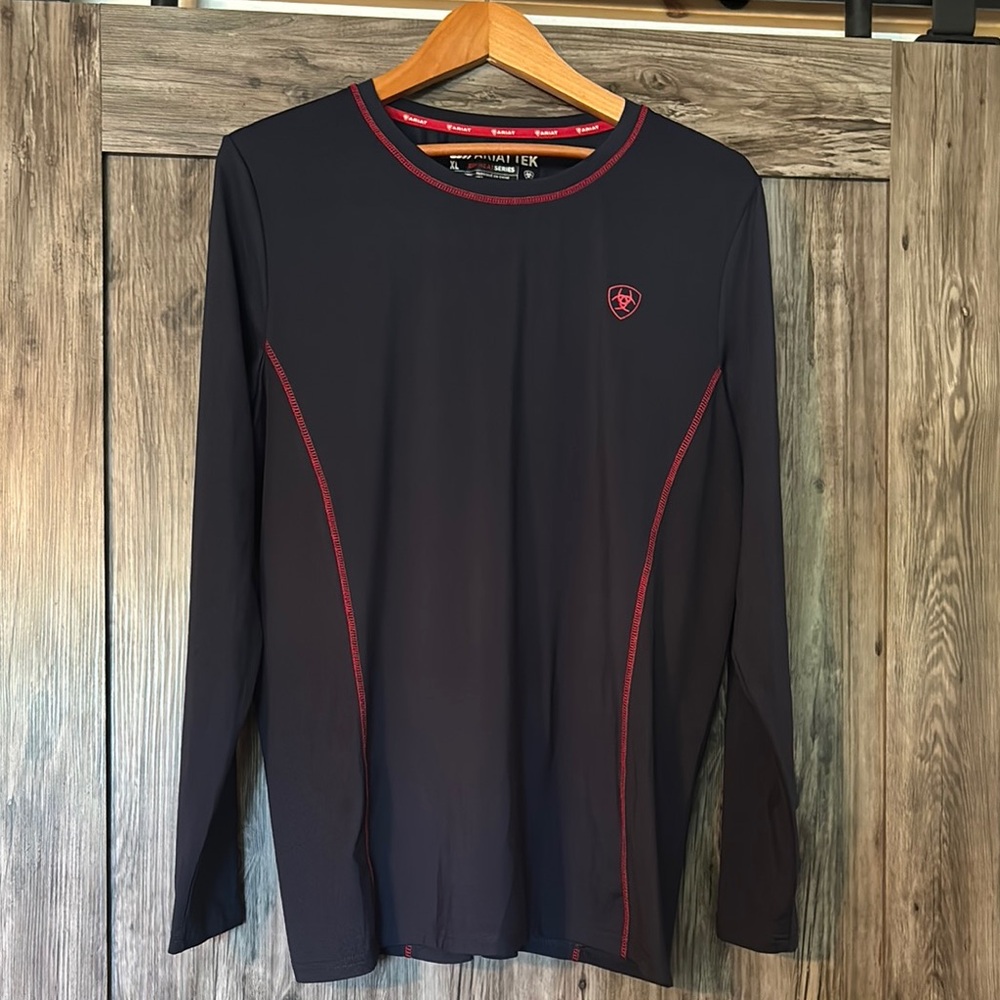 EUC! Navy AriatTEK Heat Series Shirt